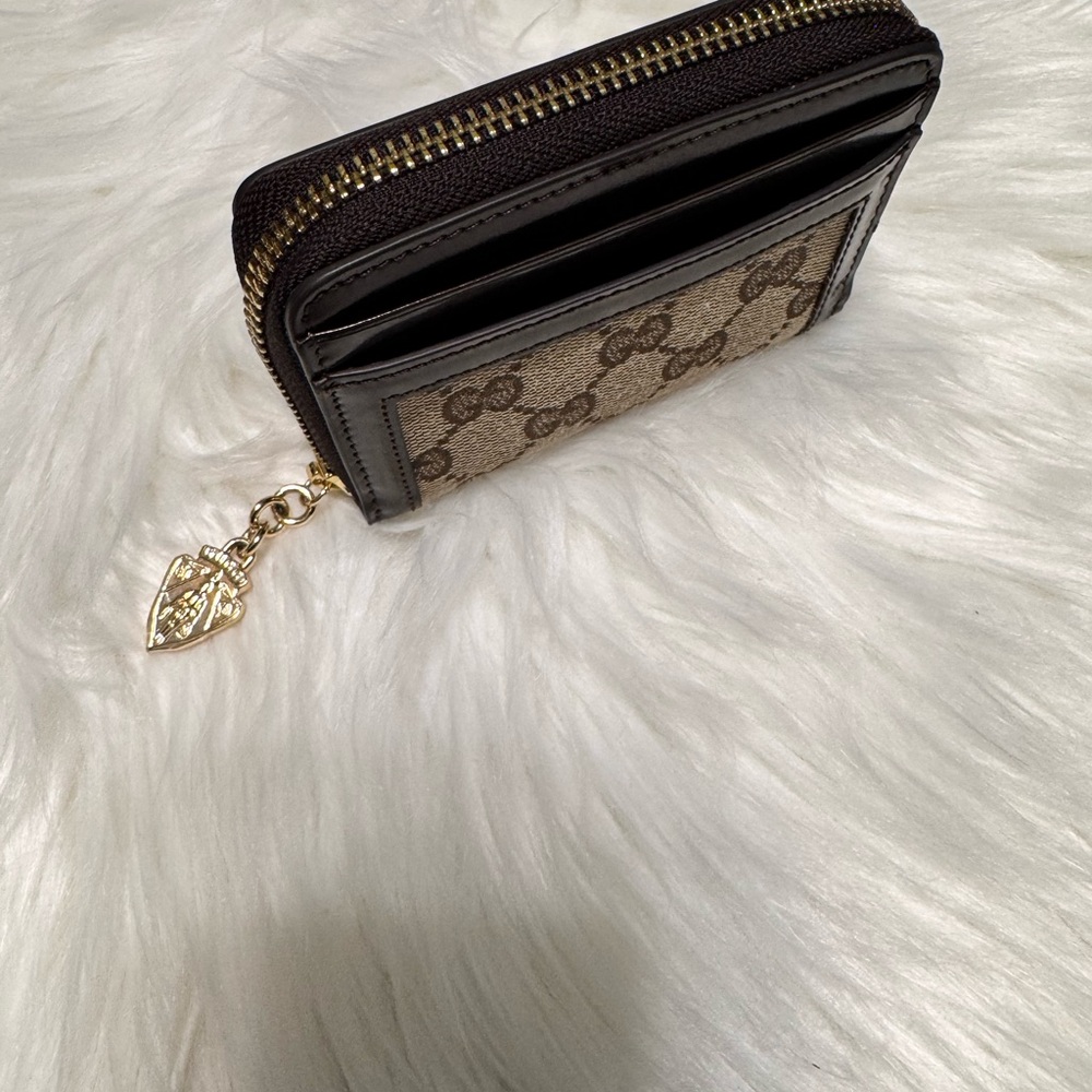 Gucci Patterned Wallet - Picture 4 of 17